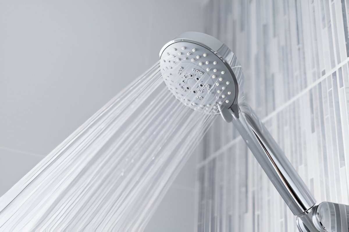 Embracing the Healing Power of Hot Baths A Soothing Sanctuary for Body and Mind