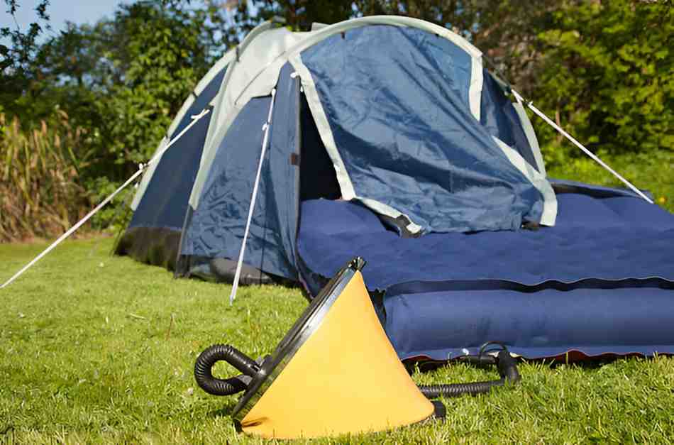 Air Mattress Buying Guide for Camping and Guests