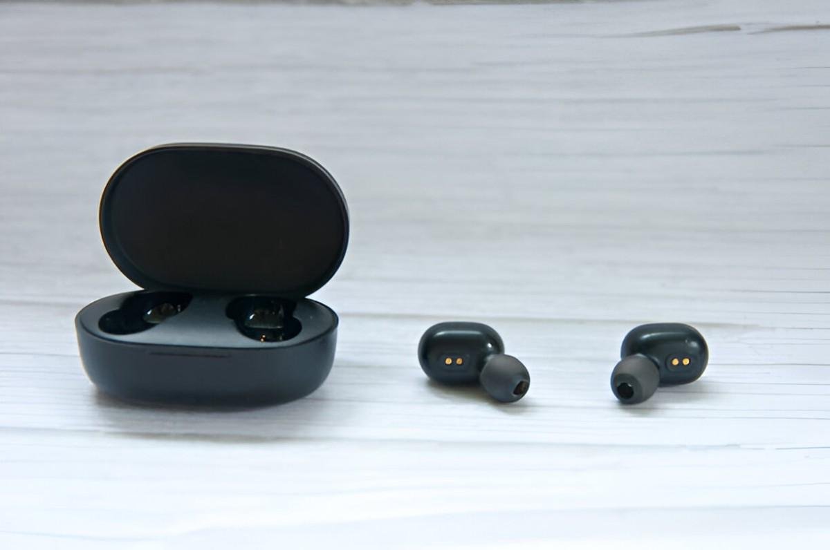 Best Noise-Canceling Earbuds