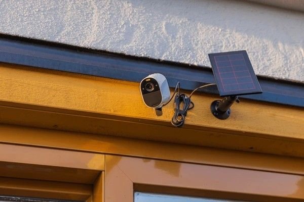 Best Solar-Powered Outdoor Security Cameras for Home Use A Comprehensive Buying Guide
