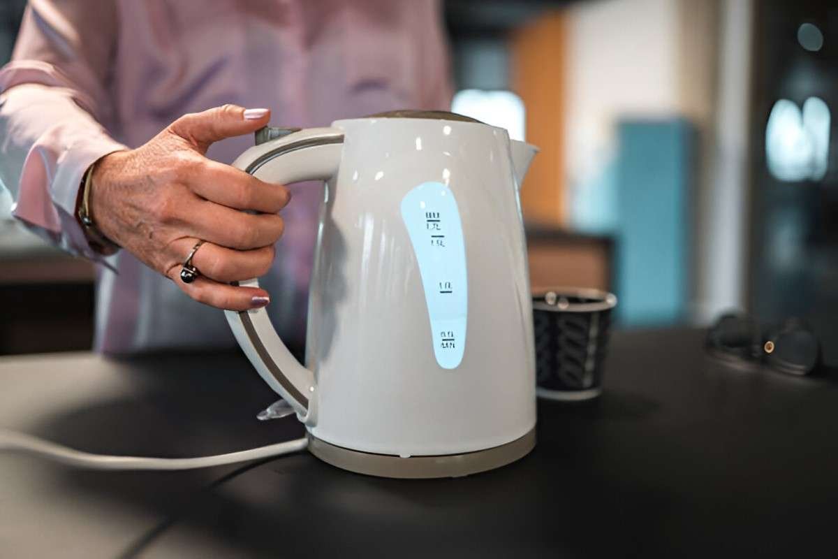 Cordless Electric Kettles