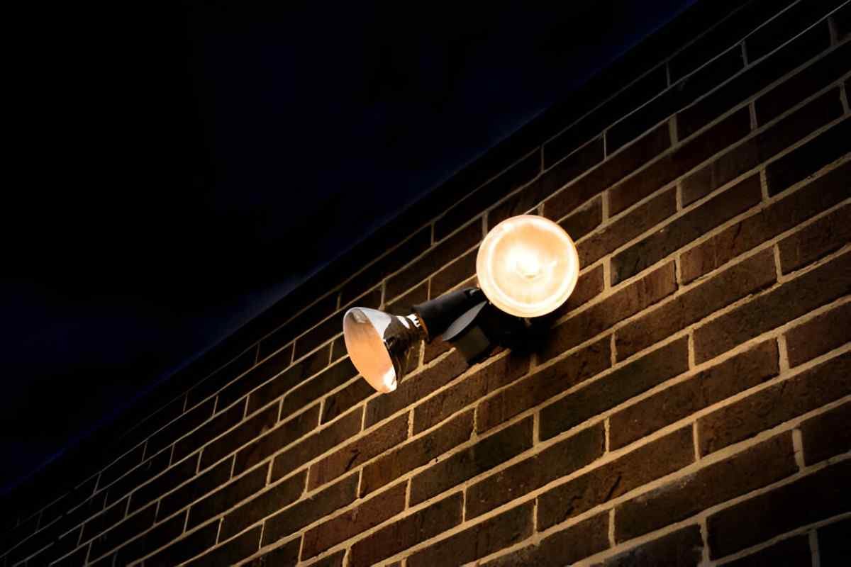 The Complete Guide to Buying the Best Motion-Activated Outdoor Security Lights