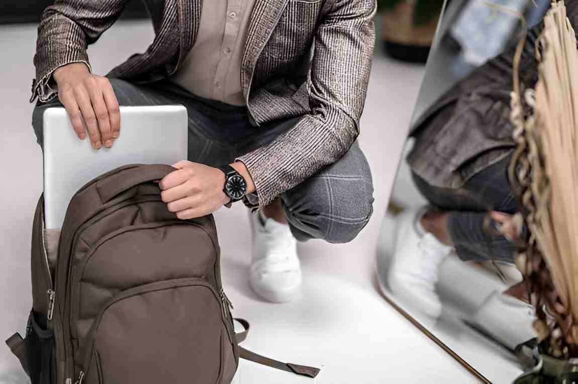 laptop bag buying guide