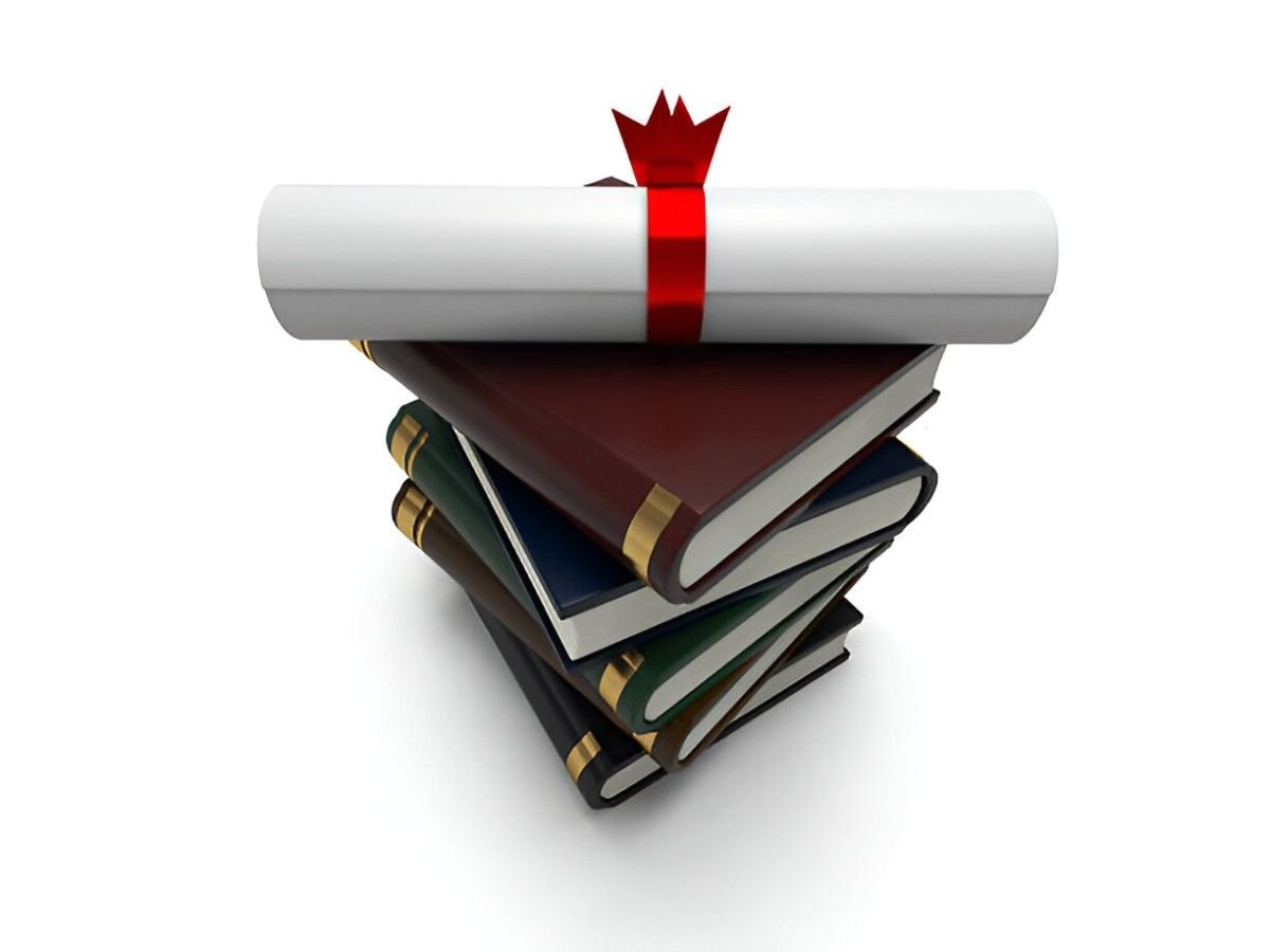 Thoughtful Luxury Educational Gift Ideas for Knowledge Seekers
