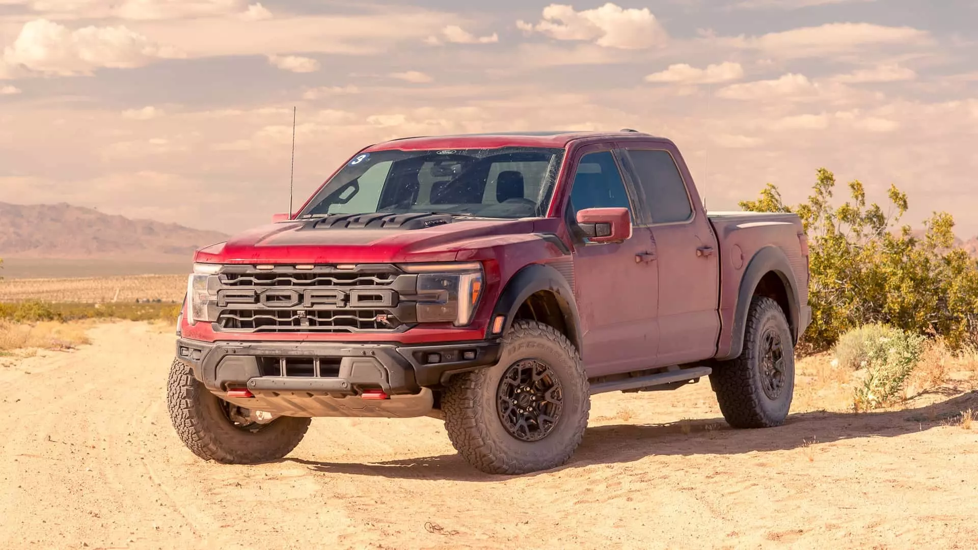 Ford Offers Employee Pricing to All U.S. Customers Amid New Auto Tariffs